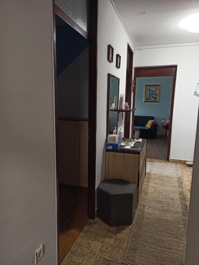 Apartman Lana ,Froudeova Ulica 3 Nasuprot Zg Velesajma Apartment ซาเกร็บ ภายนอก รูปภาพ